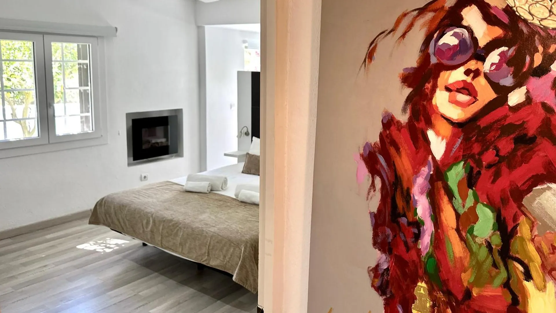Stylish Ibiza Villa Near Beaches Private Pool & Lush Garden Cala Llonga  Spain